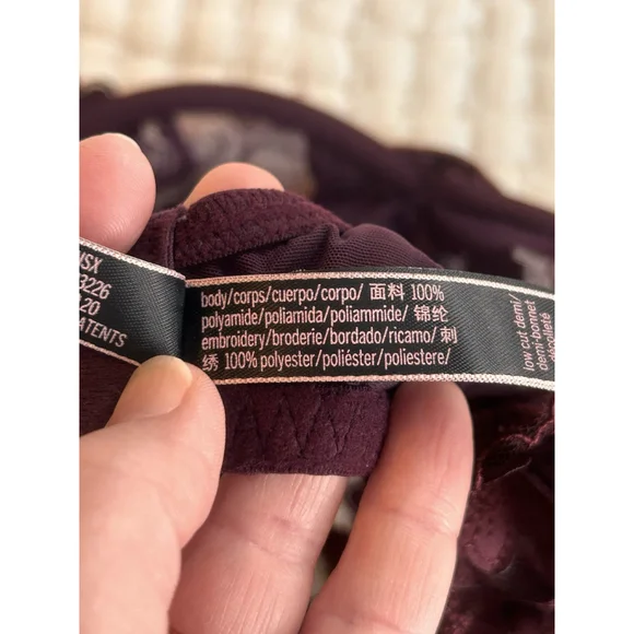 VICTORIA'S SECRET UNLINED FLORAL EMBROIDERED DEMI BRA 34 DD - Picture 7 of 9